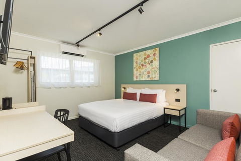 Nightcap At Balaclava Hotel - Accommodation Port Macquarie 0
