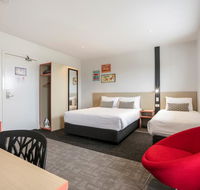 Nightcap at Camp Hill Hotel - Accommodation Port Macquarie