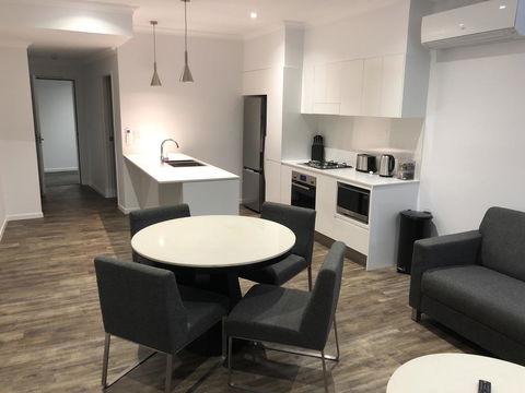 Nouveau On Young - Accommodation Port Macquarie 1