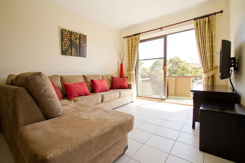 Oaks Apartment At Dee Why Beach - Accommodation Port Macquarie 0