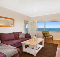 Ocean Blue Apartment Two - oceanfront apartment - Accommodation Port Macquarie