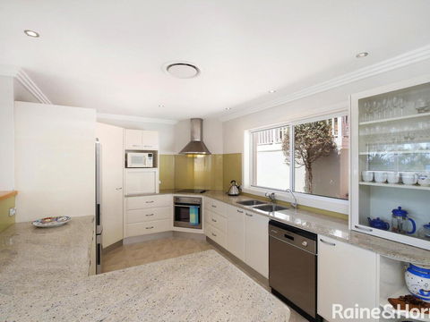 Ocean Breeze - 41 Kurrawyba Avenue, Terrigal - Accommodation Port Macquarie 3
