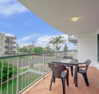 Ocean Crest Unit 4 22 Warne Tce - Accommodation Port Macquarie