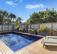 Ocean Luxe Retreat Luxury House with pool tennis court fireplace walk to beach - Accommodation Port Macquarie