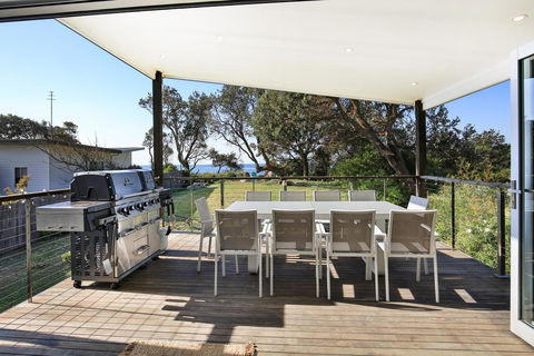 Oceanside @ Culburra - Pet Friendly Absolute Beachfront - Accommodation Port Macquarie 3