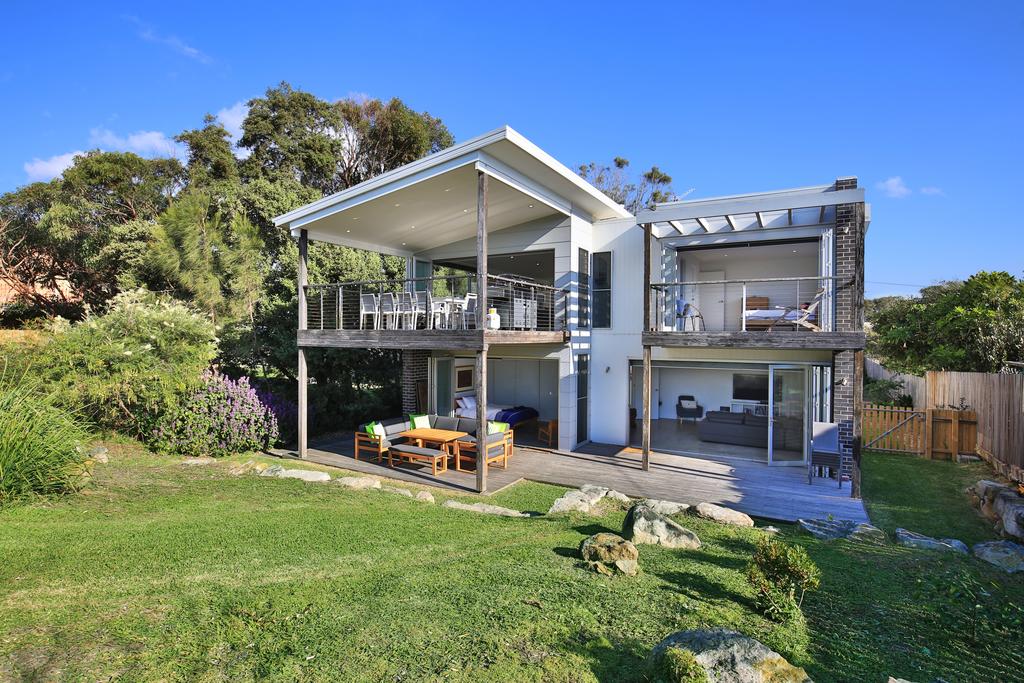 Culburra Beach NSW Accommodation Port Macquarie
