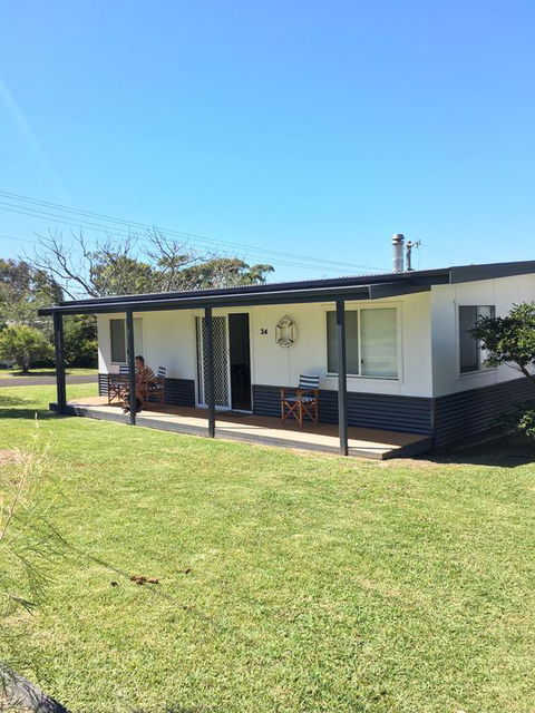 OceanWhispers Beach House - Accommodation Port Macquarie 3