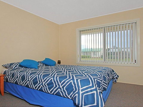 Ohio - One Street Back From Beach Access - Accommodation Port Macquarie 1