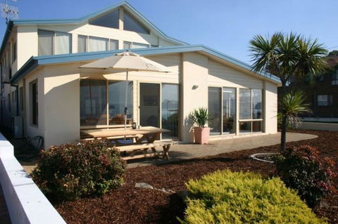 On Casey's - Accommodation Port Macquarie 1