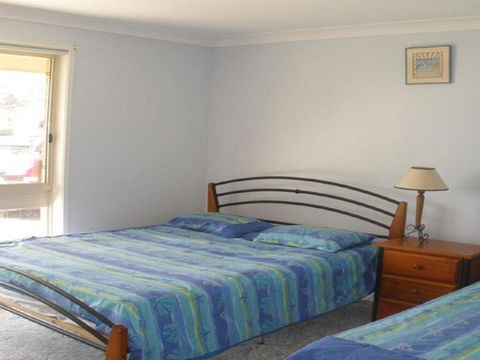 Ourimbah - Across From The Local Rock Pools - Accommodation Port Macquarie 2