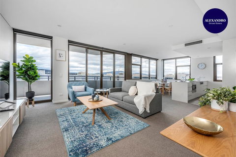 Oversized Luxe 1 Bedder - Amazing Barton - Gym - Accommodation Port Macquarie 0