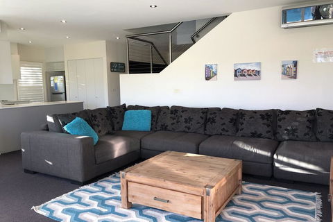 Pacific Blue 505/265 Sandy Point Road - Accommodation Port Macquarie 3