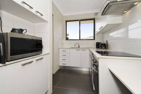 Pacific Court,Unit 10 - Accommodation Port Macquarie 3