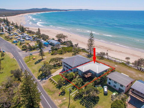 Pacifica 2 - Opposite The Beach At Brooms Head - Accommodation Port Macquarie 0