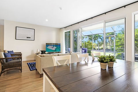 Palm Breeze - Accommodation Port Macquarie 0