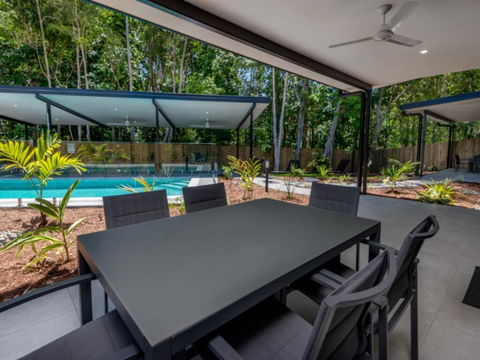 Palms - Tropicana Resort - Cli - Accommodation Port Macquarie 1