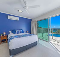 Panoramic Island Views - Shute Harbour - Accommodation Port Macquarie