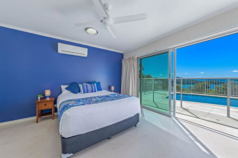 Panoramic Island Views - Shute Harbour - Accommodation Port Macquarie 0