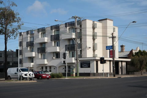 Parkville Place Serviced Apartments - Accommodation Port Macquarie 0