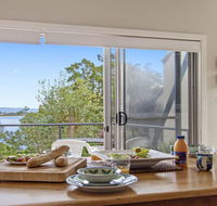Penguins Rest - direct beach access from complex - Accommodation Port Macquarie