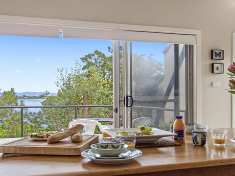 Penguins Rest - Direct Beach Access From Complex - Accommodation Port Macquarie 0