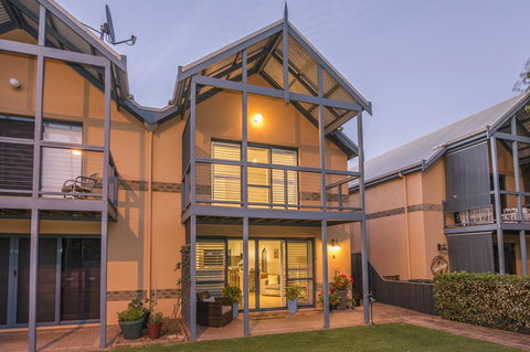 Peppabay - Accommodation Port Macquarie 0