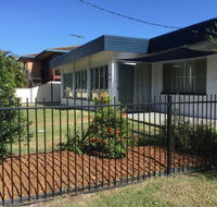 Pet Friendly home walking distance to Surf Beach - North St Woorim - Accommodation Port Macquarie