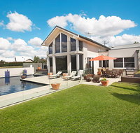 Play A Round - Accommodation Port Macquarie