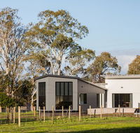 Pomonal Estate Mt Cassell Villa - Accommodation Port Macquarie