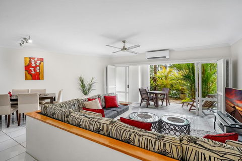 Poolside Apt In Alamanda Beachfront Resort (52) - Accommodation Port Macquarie 0