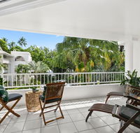 Poolside Apt. In Alamanda Beachfront Resort 56 - Accommodation Port Macquarie