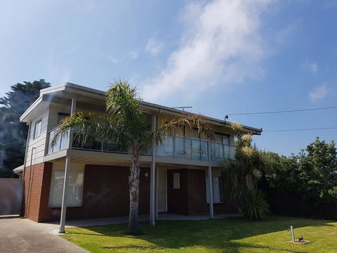 Portarlington Beach Shack 50 Metres To The Water - Accommodation Port Macquarie 0