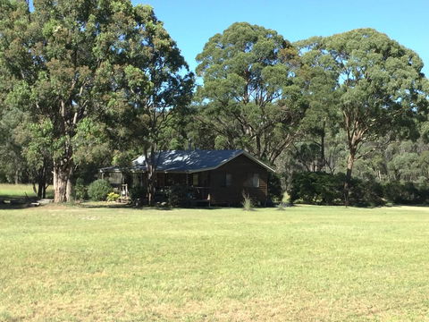 Possum's Hollow And Hooter's Hut - Accommodation Port Macquarie 2