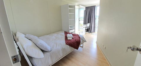 Private Modern Room - Plaza Building- In City Centre! - Accommodation Port Macquarie 0