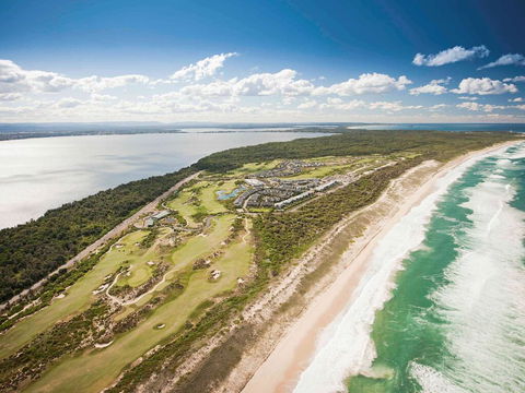 Pullman Magenta Shores Resort - Accommodation Port Macquarie 0