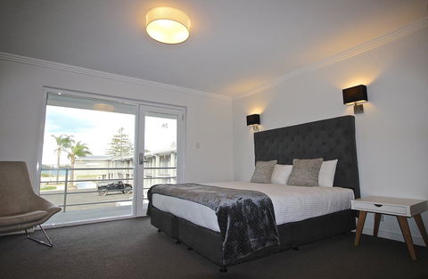 Quays Hotel - Accommodation Port Macquarie 1