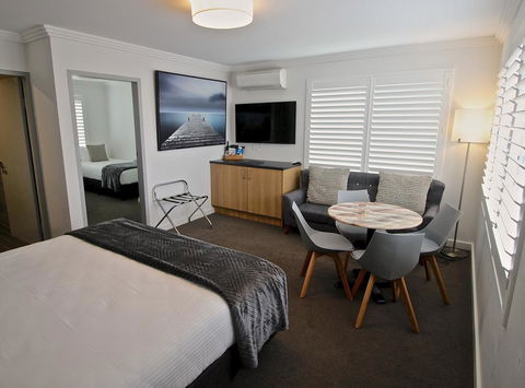 Quays Hotel - Accommodation Port Macquarie 2