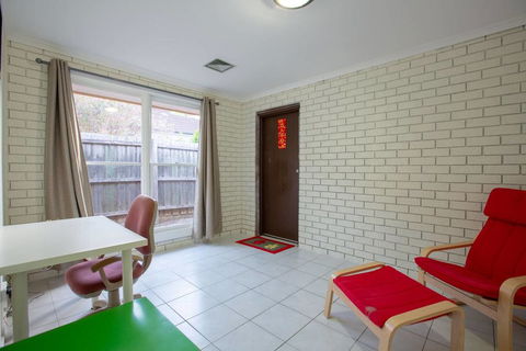 Quiet & Peaceful 3bed2bath HOME @Keilor Downs - Accommodation Port Macquarie 1
