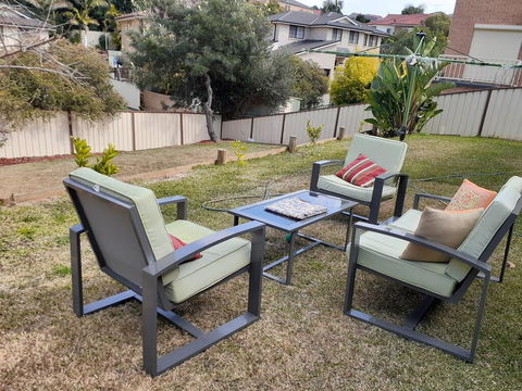 Quiet And Spacious Living Close To All Attractions - Accommodation Port Macquarie 3