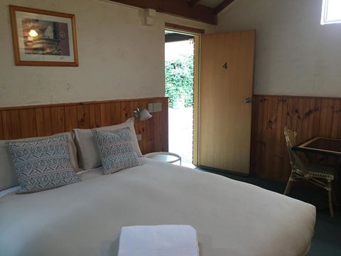 Railway Motel Myrtleford - Accommodation Port Macquarie 3