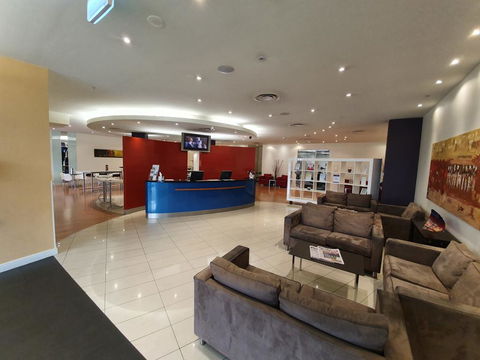 Ramada Encore By Wyndham Dandenong - Accommodation Port Macquarie 1