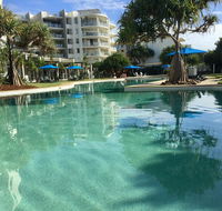 Ramada Resort Studio Split Queen Electric Adjustable Bed - Accommodation Port Macquarie