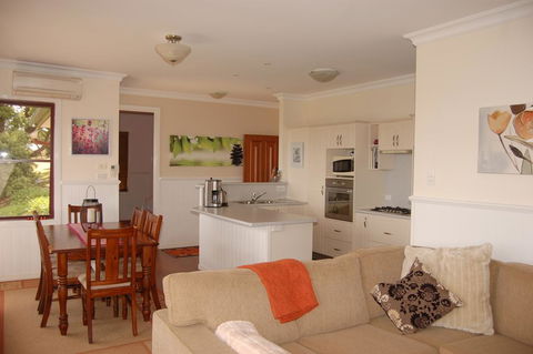 Ravensbourne Escape- Quingilli - Accommodation Port Macquarie 2