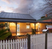 Rawson's Retreat - Five Bedroom Home - Walk CBD - Includes Breakfast - Accommodation Port Macquarie