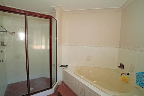 Ray Of Sunshine - Waterfront Reserve - Accommodation Port Macquarie 2