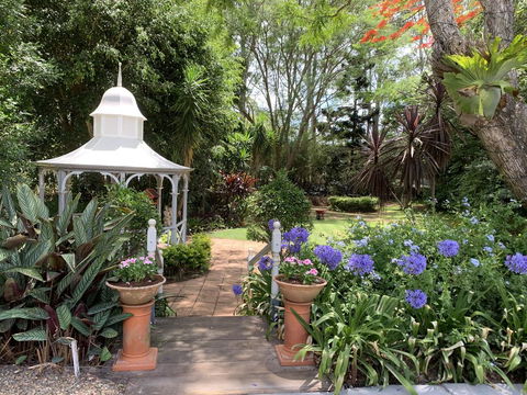 REED HOUSE At Maleny-The White Pavilion - Accommodation Port Macquarie 1