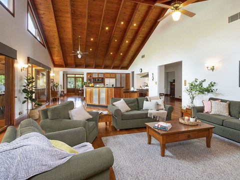 Reign Manor - Large Group Accommodation - Accommodation Port Macquarie 1