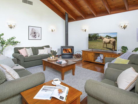 Reign Manor - Large Group Accommodation - Accommodation Port Macquarie 2