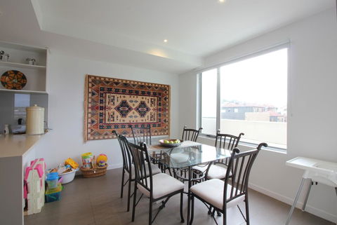 Rejuvenate San Remo - WiFi, Linen, Beach 200m, Family Friendly - Accommodation Port Macquarie 2