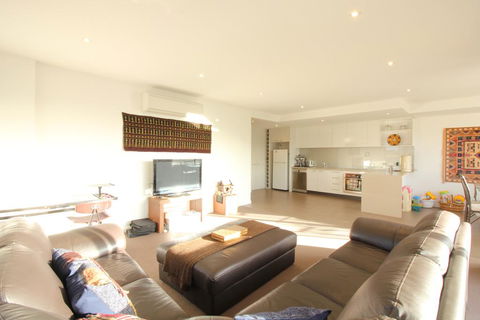 Rejuvenate San Remo - WiFi, Linen, Beach 200m, Family Friendly - Accommodation Port Macquarie 0